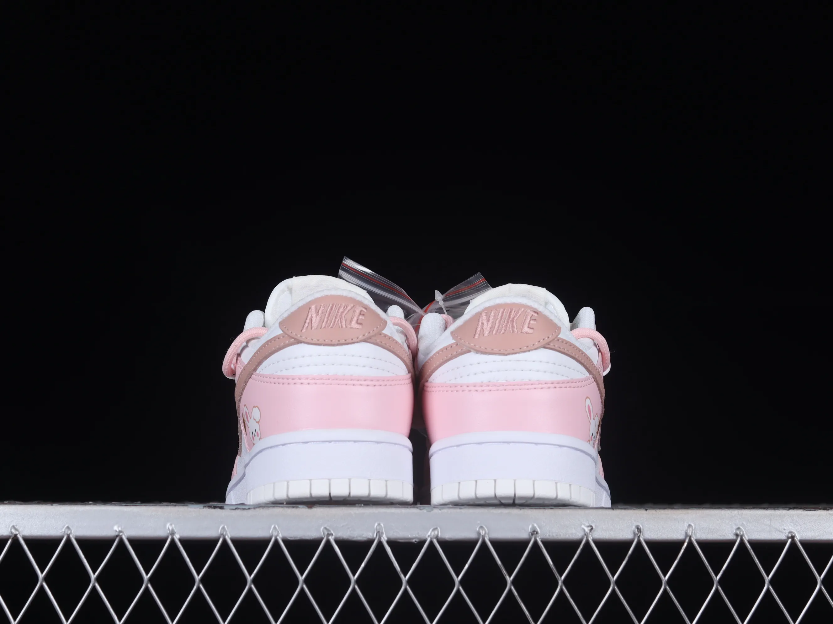 All categories Nk SB Dunk series Nk SB Dunk Low low-top sneakers Nk Dunk Low Year of the Rabbit limited edition Cute girly pink customized version of deconstructed strap casual sneakers DH9765-100